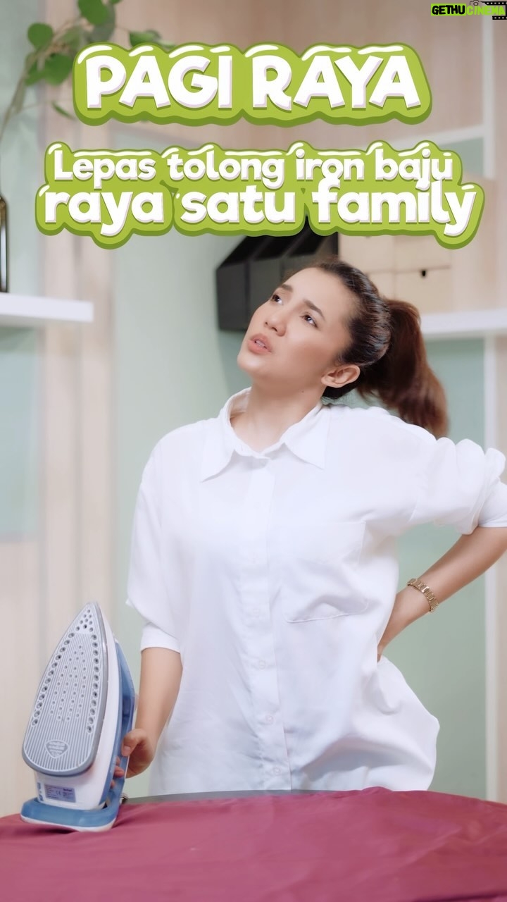 Sweet Qismina Instagram - Stresssss! 😩 Raya kan sebulan, so Sweet pun kena lari sini sana, tolong family kemas dan iron baju untuk open house seluruh bulan ni. Tapi takpe, asalkan dapat jumpa family dan kawan-kawan yang tersayang ❤️ Korang jangan lupa tau join contest Bersiap Raya Bersama by Nutox and Nanowhite! Peraduan ni dah nak habis dah 30 April ni, so jangan lepaskan peluang untuk memenangi hadiah worth up to RM15,000. Jangan cakap sis tak roger! @mynanowhite #nanowhitemalaysia #nanowhitemy