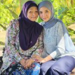 Sweet Qismina Instagram - Mak kita untuk beberapa bulan 🥰 First time jumpa Kak Cik, suka sangat tengok air muka dia 🫶🏻 #BadaiSemalam