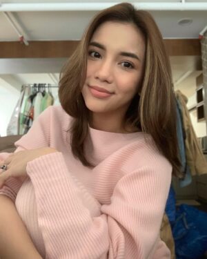 Sweet Qismina Instagram - HANANIAH 🫶🏻
Random photos sebab esok dah last episod dah ! 🥺
#CintaYangTertangguh