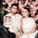 Sweet Qismina Instagram - Media Launching #CikMisi123 🌸 Honoured to be part of this team. Thank you media yang hadir. Thank you @arizgroup & @bambam_studios for choosing us as hero and heroin. A very lightweight romantic comedy. We had fun 🫶🏻 Isnin - Jumaat, 6 petang di Astro Ria. 📸 : @myrulee