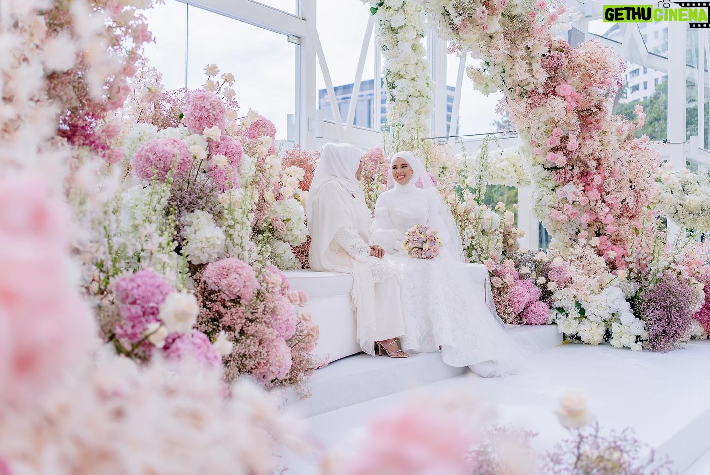 Sweet Qismina - 145.3K Likes - Nikah day moments part 2 ๐ธ
Just like how we imagined, a venue that has an all white base, full with blossom pink flowers & filled with our beautiful family members on our special day.
Tq @boathouse.my @flair.design for fulfilling our dreams ๐ธ
#TerciptaALSQ