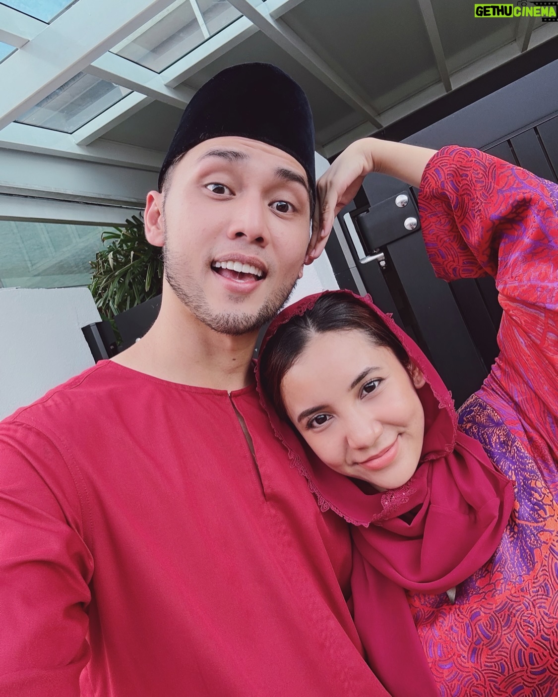 Sweet Qismina Instagram - RAYA RAYA OKAY BALIK KAMPUNG OKAY SEMUANYA OKAY 🌹 #TeamMerah
