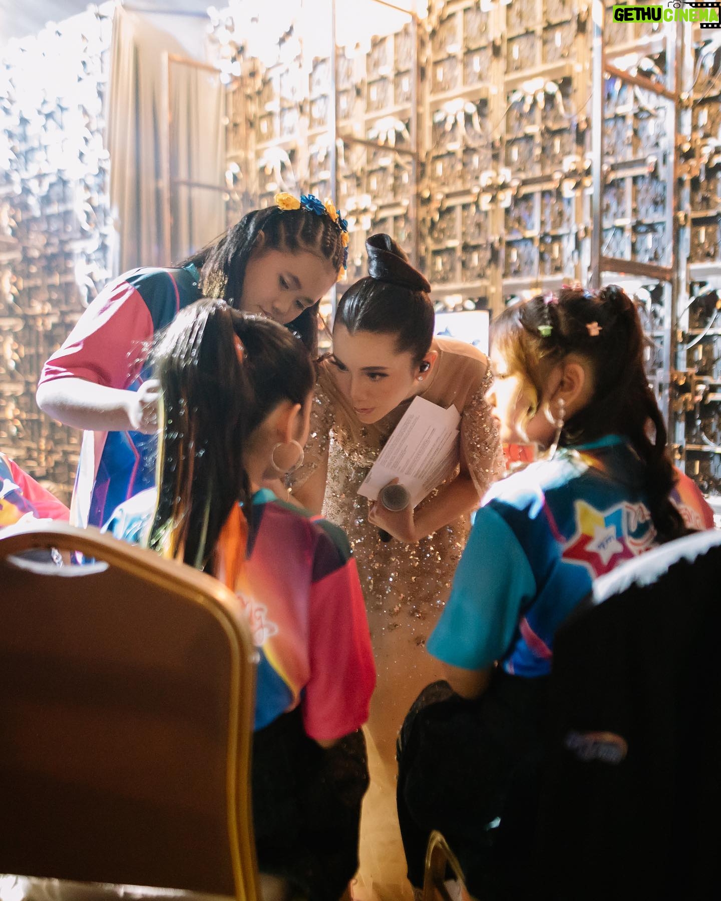 Sweet Qismina Instagram - Learn, practice, perform, repeat 🔁 Kemuncak Bintang Kecil 2023 💫 It is such an honour to work with Bintang Kecil for 2 years straight. Despite everything that happened in this past few days, I’ve learned a lot. Mintak maaf atas kekurangan & Terima kasih atas nasihat & teguran. Sweet perlukan benda tu untuk jadi yang lebih baik. Thank you team belakang tabir. Thank you glam team. Thank you mama. Thank you suami. Thank you semua yang ada dari hari pertama. Thank you juga yang reached out to me and being concern over this matter 🫶🏻 Yes, I love kids. SO MUCH. But I don’t record & show it publicly because I act silently. You called it a failure, I called it a lesson. Thank you 🤍
