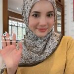 Sweet Qismina Instagram - Dia macam sekali sekala je buat video macam ni sekarang 🙈 Kekaboo For Sweet Sabila is out ✨ @tudungkekaboo