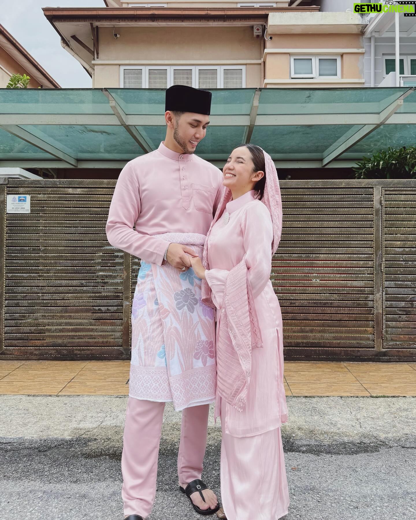 Sweet Qismina - 77.5K Likes - Selamat Hari Raya Aidilfitri, Tahun ni berdua lagi,
Moga2 tahun depan bertiga pulak ๐ #TeamPastelPink