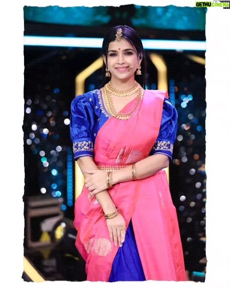 Swetha Changappa Instagram - Women will look her Best in INDIAN WEAR isn't it??specially sarees❤️ My love for sarees can never fade in this lifetime!🧿❤️ Make up:- @keerthiram28 Hair:- @rashmitha_glamourholic Outfit @rktopknotchstudio Jewellery:- @velvetboxby Assistant:- @vinod_b_890 Photography:- @b_h_a_r_a_t_h_photogra