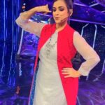 Swetha Changappa Instagram – ಜಿಲ್ಕಾ ಜಿಲ್ಕಾ ರೇ ಅಂತ ಶ್ವೇತಾ ಚೆಂದದ ಸ್ಟೆಪ್ಸ್..!
#ChotaChampion #ZeeOnTheGoReels #ZeeKannada #BayasidaBaagiluTegeyona 

@swethachangappa