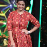 Swetha Changappa Instagram - Life is short ❤️ do things that make you happy. Not happy to put up with, but happy in yourself.❤️ Simple yet Beautiful look created by my beautiful team for chota champion episode.. Make up:- my all time favourite @keerthiram28 Hairstyle:- my new favourite @rashmitha_glamourholic Outfit:- @sowmya_t_gowda Jewellery:- @rktopknotchstudio Assistant:- @vinod_b_890 Photography:- @b_h_a_r_a_t_h_photography