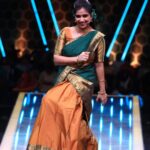 Swetha Changappa Instagram - ಹಳ್ಳಿಯ ಬೆಡಗಿ❤️🧿😍 ಲಂಗ ದಾವಣಿ ನನಗೆ ಚೆನ್ನಾಗಿ ಕಾಣುತ್ತೆ ಅಲ್ವಾ??? Make up:- @keerthiram28 Hair:- @rashmitha_glamourholic Outfit & jewellery@rktopknotchstudio Assistant:- @vinod_b_890 Photography:- @b_h_a_r_a_t_h_photography