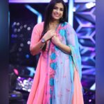 Swetha Changappa Instagram - Elegance is the only beauty that never fades.❤️ Keep smiling everyone 😘 My classy Indian outfit for chota champion show Make up:- @keerthiram28 Outfit:- @yukthi_designs Jewellery:- @rktopknotchstudio Hairstyle:- @kanasu_amstudio Assistant:- @vinoda_b_890 Photography:- @b_h_a_r_a_t_h_photography