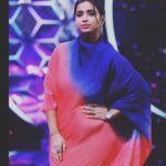 Swetha Changappa Instagram – “Personal style is about a sense of yourself, a sense of what you believe in and wearing what you like.”❤️

My beautiful team behind my this look for chota champion next episode ❤️

Make up:- @keerthiram28
Hair and accessories:- @rktopknotchstudio
Outfit:- @yukthi_designs 
Assistant:- @vinoda_b_890
Photography:- @b_h_a_r_a_t_h_photography