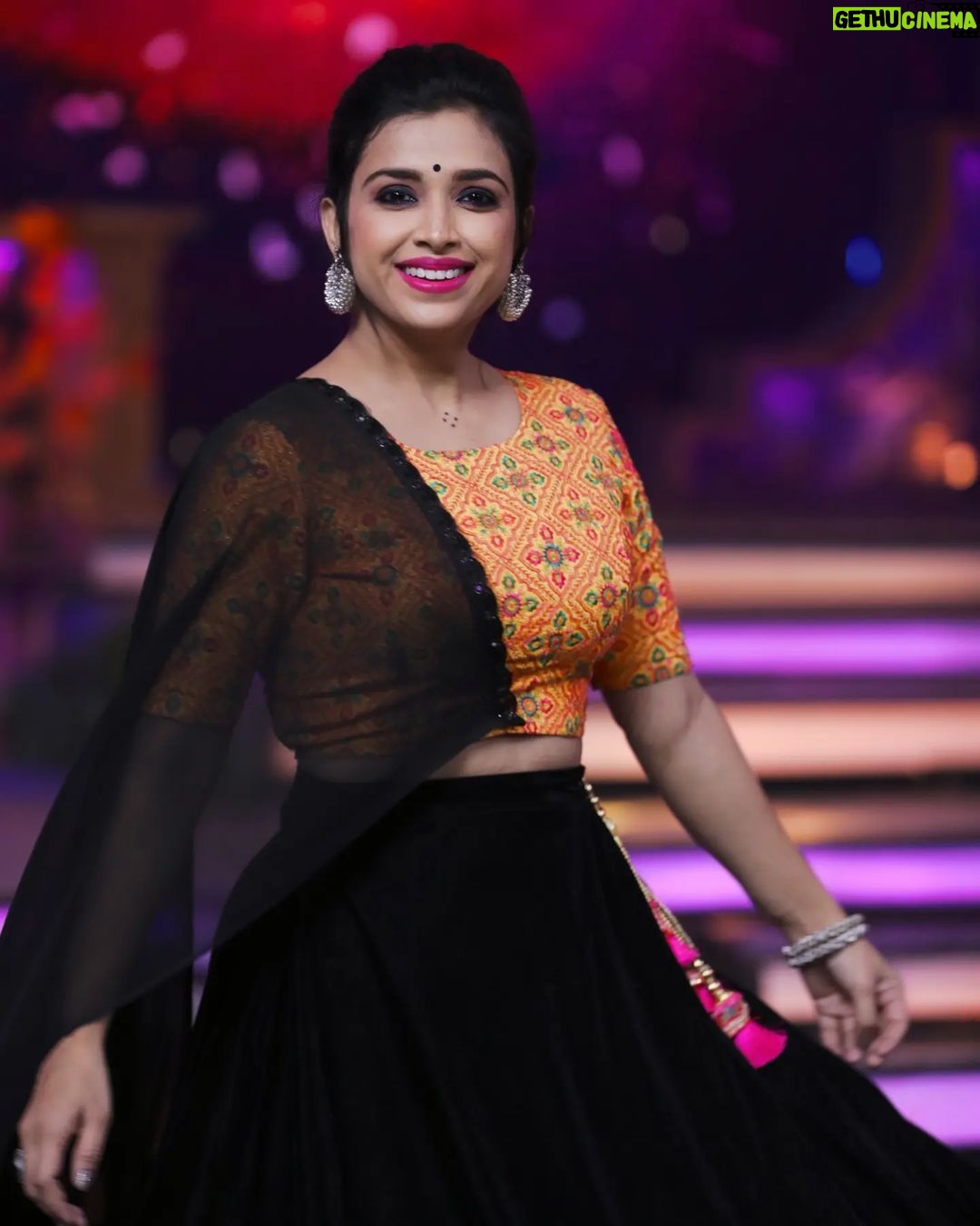 Swetha Changappa Instagram - "Let us always meet each other with smile, for the smile is the beginning of love." ❤️ My team:- Makeup & styling:- @keerthiram28 Outfit:- @yukthi_designs Hair :- @hairstyle_by_shashi Jewellery:- @rktopknotchstudio