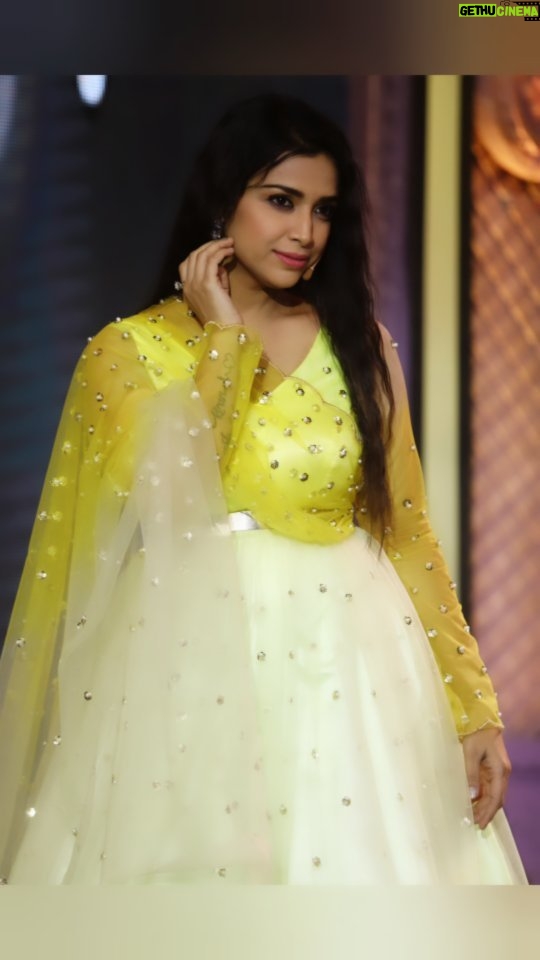 Swetha Changappa Instagram - The Most beautiful thing in the world is TO LOVE and TO BE LOVED ❤️ This is my beautiful look for SUPER QUEEN ❤️ My team:- Makeup and styling:- @keerthiram28 Outfit:- @yukthi_designs Hair :- @hairstyle_by_shashi Assistant:- @vinoda_b_890