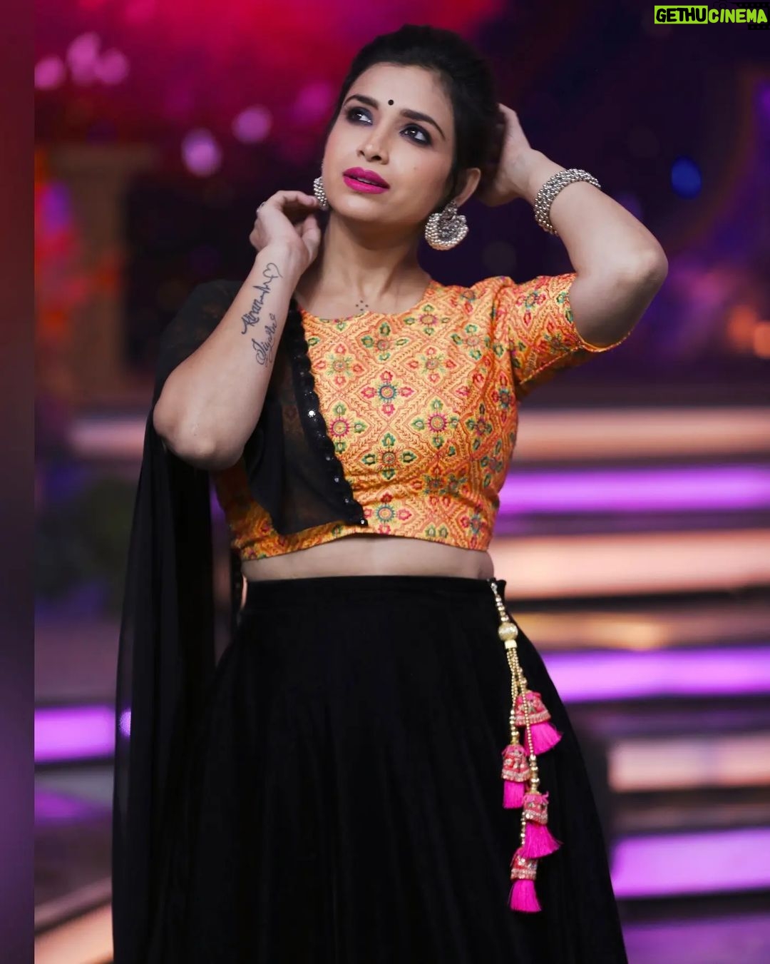 Swetha Changappa Instagram - "Let us always meet each other with smile, for the smile is the beginning of love." ❤️ My team:- Makeup & styling:- @keerthiram28 Outfit:- @yukthi_designs Hair :- @hairstyle_by_shashi Jewellery:- @rktopknotchstudio