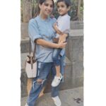 Swetha Changappa Instagram - ನನ್ನ ನಗು , ನನ್ನ ಮಗ@jiyaan_aiyappa 🧿❤️ Me n my son went on a Date❤️ so I had to carry my date through out shopping 🙈🤣 Well , spending time with our little ones are the best days of our lives. Mixture of emotions ❤️🧿 Thank u @neetha.aiyappa.9 mimi for capturing our best pics ❤️🧿