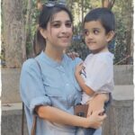 Swetha Changappa Instagram - ನನ್ನ ನಗು , ನನ್ನ ಮಗ@jiyaan_aiyappa 🧿❤️ Me n my son went on a Date❤️ so I had to carry my date through out shopping 🙈🤣 Well , spending time with our little ones are the best days of our lives. Mixture of emotions ❤️🧿 Thank u @neetha.aiyappa.9 mimi for capturing our best pics ❤️🧿