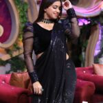 Swetha Changappa Instagram - "Classic never goes out of style.” Makeup:- @keerthiram28 l Outfit:- @the_knots_fashion_house Hairstyle:- @hairstyle_by_shashi Jewellery:- @nk_jewelshouse Assistant:- @vinoda__890 Photography:- @b_h_a_r_a_t_h_photography