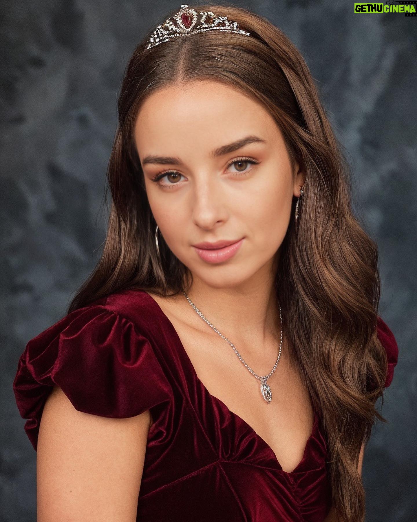 Sylwia Lipka - 3 Likes - 90âs yearbook by AI âď¸