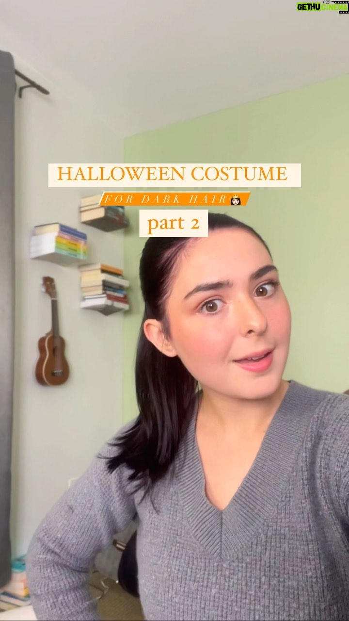 T.J. McGibbon Instagram - Only 15 more days till halloween π! This princess diaries costume is iconic. There are a bunch of different versions but this one is one of my favourites π€π #halloweencostume #brunettehalloweencostumes #halloweencostumeideas #easyhalloweencostume #princessdiariescostume #explore