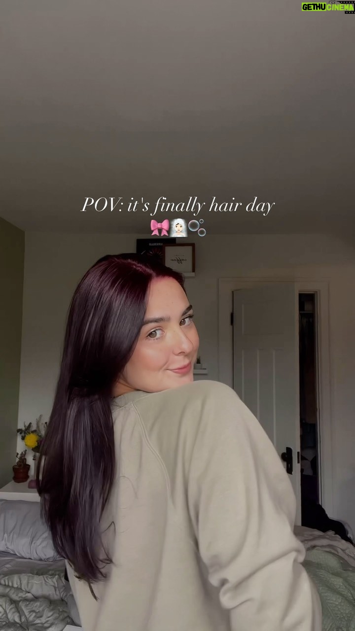 T.J. McGibbon Instagram - the curtain bangs are back 😌 • • • • #dailyvlog #lorealpro #hairvlog #haircare #hairinspo