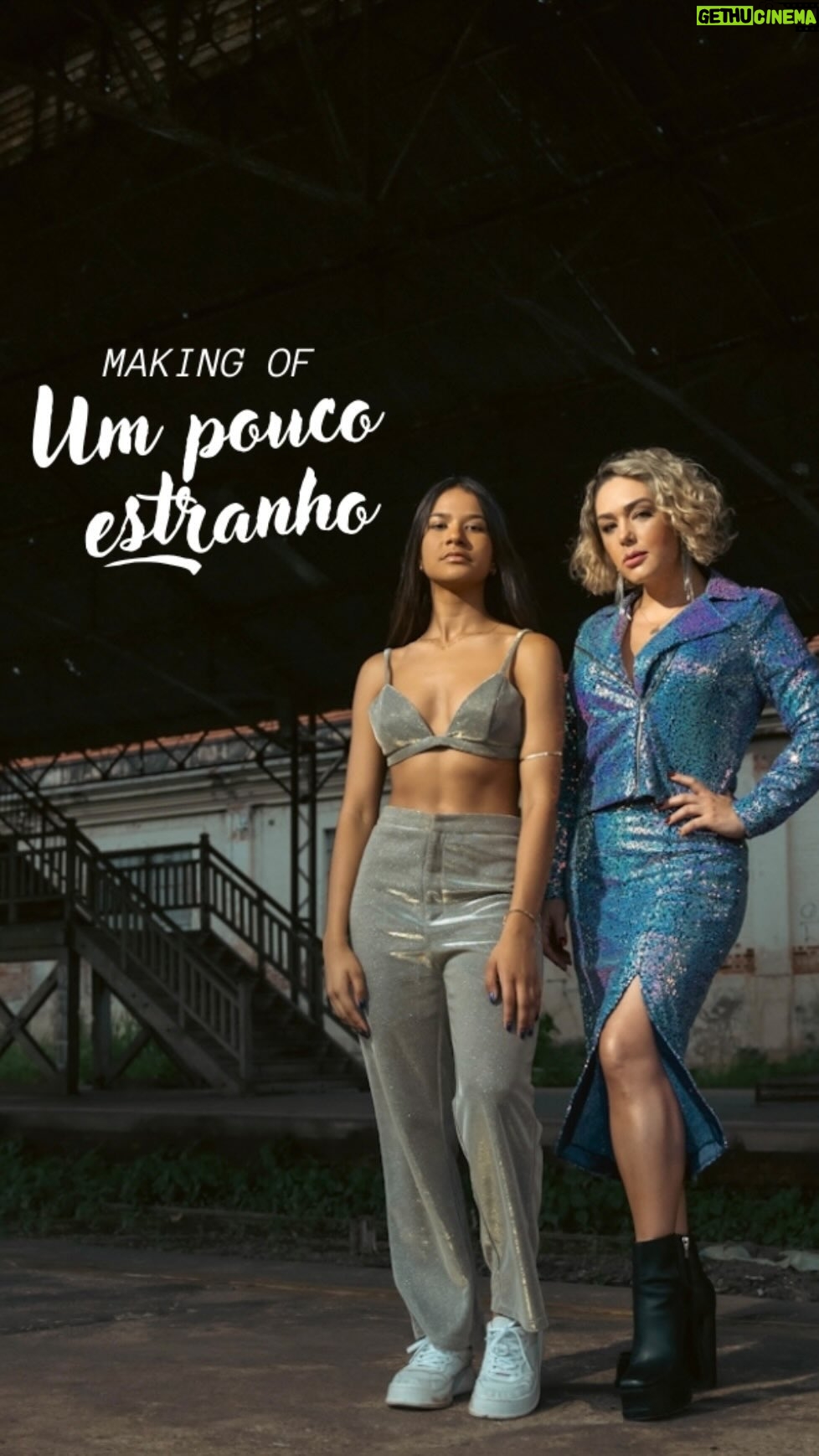 Tânia Mara Instagram - O dia da gravação de #UmPoucoEstranho ❤️🔥 Vem conferir o making of completo, da gravação do clipe do meu feat com a @taniamaraoficial 🌟🌟 Disponível em todos os Apps de música e no YouTube!! #anabzzi #taniamara