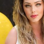 Tânia Mara Instagram - Mais uma música do projeto acústico “Menti” para vocês curtirem. Amo essa música! 🥰❤️‍🔥🦋🎼🎤🎬 #taniamara #musica #amor #tbt