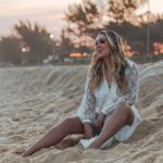 Tânia Mara Instagram - Quando você se pega pensando sobre o quanto Deus é bom e tem planos melhores que os seus. 🙏🏼🤍🦋 @carolinaholtz Photo: @larimarquesphoto