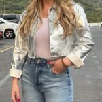 Tânia Mara Instagram - @programaraulgil de hoje o último do ano. Na próxima semana teremos um especial que está pura emoção. Gratidão pelo carinho e audiência! 🙏🏼🩷