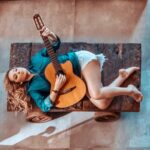 Tânia Mara Instagram - “A música é mais do que notas e ritmos; é a voz da minha alma, o bálsamo para o meu coração. Ela me alegra, me inspira e me faz sentir viva. 🎶💖 #MúsicaÉVida”