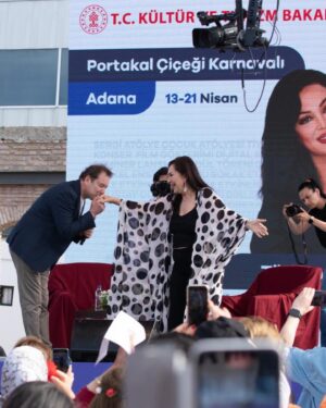 Türkan Şoray Instagram - Kültür Bakanlı’ğının “Kültür Yolu Etkinliği” kapsamında Adana’daydım.
Adana’lıların sıcacık sevgisiyle kalpkalbe  harika bir gün yaşadım.