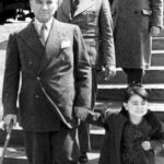 Türkan Şoray Instagram - “23 Nisan Ulusal Egemenlik ve Çocuk Bayramı”🇹🇷 Ülkemizin geleceği çocuklarımızın bayramı kutlu olsun,dün de bugün de gelecekte de Atatürk’ün ışığında..🇹🇷