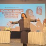 Türkan Şoray Instagram - Dün Küçükçekmece’de sevginizle ❤️bana bu mutluluğu yaşattığınız için sizlere ölene kadar minnettarım ❤️ Değerli Küçükçekmece Belediye Başkanı Kemal Çebi Bey’e de çok teşekkür ederim .