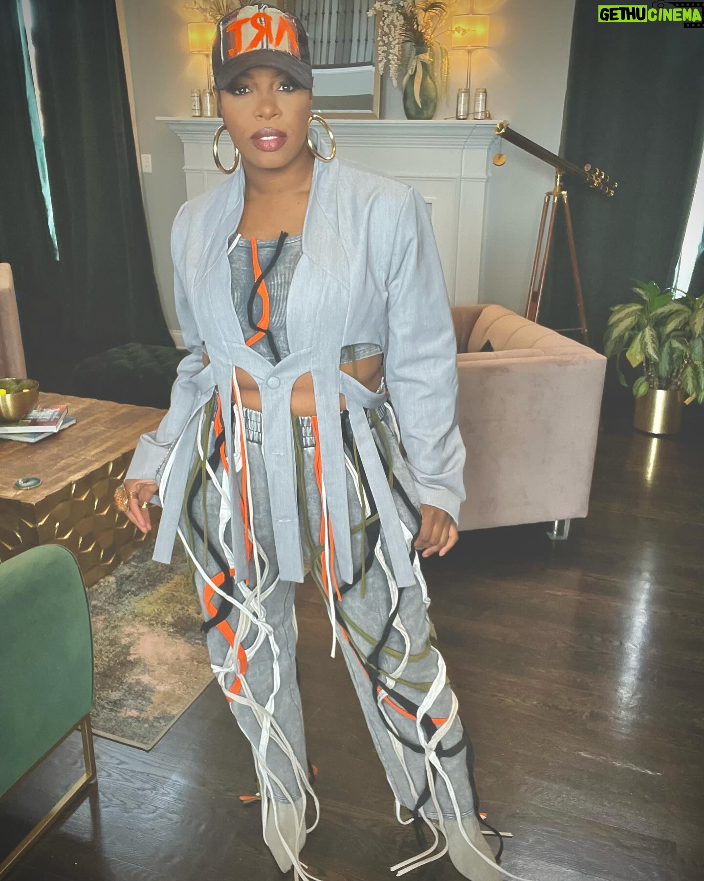 Ta'Rhonda Jones Instagram - Felt cute….might cook for my glucose guardian 😅