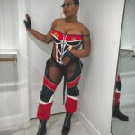 Ta’Rhonda Jones Instagram – Issa #SXSW kinda night‼️ it’s SHOWTIME💪🏿💪🏿

🧵 Threads by: @shopakira 
💄💋 @charlottereneeaesthetics 
Hair : @oluchizelda