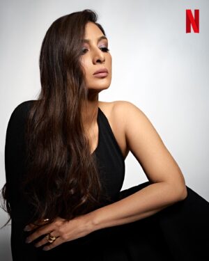 Tabu Instagram - Only officer you can trust, to serve looks 💯🤌
#Khufiya is NOW STREAMING, only on Netflix! 

#KhufiyaOnNetflix @tabutiful