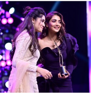 Tabu Instagram - Thank you @hegdepooja for going up to receive my award!
Thank you @siimawards @geethaarts @trivikramcelluloid and congratulations for sweeping them all.
#alavaikuntapuramlo