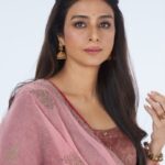 Tabu Instagram – 25 December 2019 
Look test #bhoolbhulaiyaa2 
@mehakoberoi