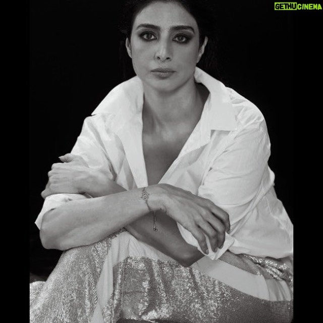 Tabu - 120.6K Likes - Vishal Bhardwaj and I,along with Netflix welcome the entire cast and team to the secret world of #Khufiya