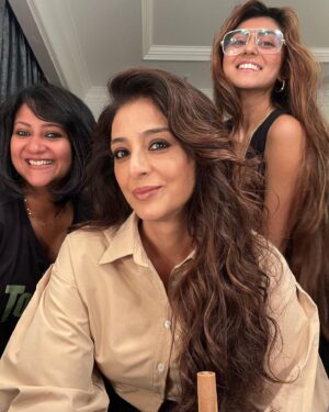 Tabu Instagram - This crew is always ready to take off!