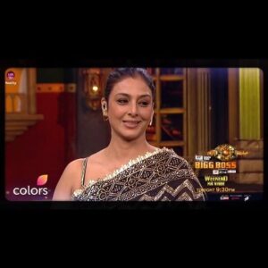Tabu Instagram - It's going to be a night full of entertainment for you, kyunki honge stage par Salman aur Tabu. 🤩

Dekhiye #BiggBoss17, Mon-Fri 10PM & Sat-Sun 9:30PM sirf #Colors aur @officialjiocinema par. 

#BB17 #BiggBoss
@Beingsalmankhan

@hyundaiindia
@FEELTHEFIZZ
@daburindialtd
@tresemmeindia
@parlehideandseek
@chingssecret
@glancescreen
@harpic_india

@tabutiful @MeMannara @Munawarcomedy