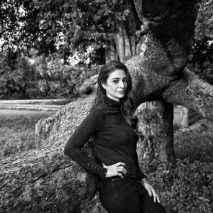 Tabu Instagram - #khufiya @vishalrbhardwaj @netflix_in @taha_ahmadlucknow