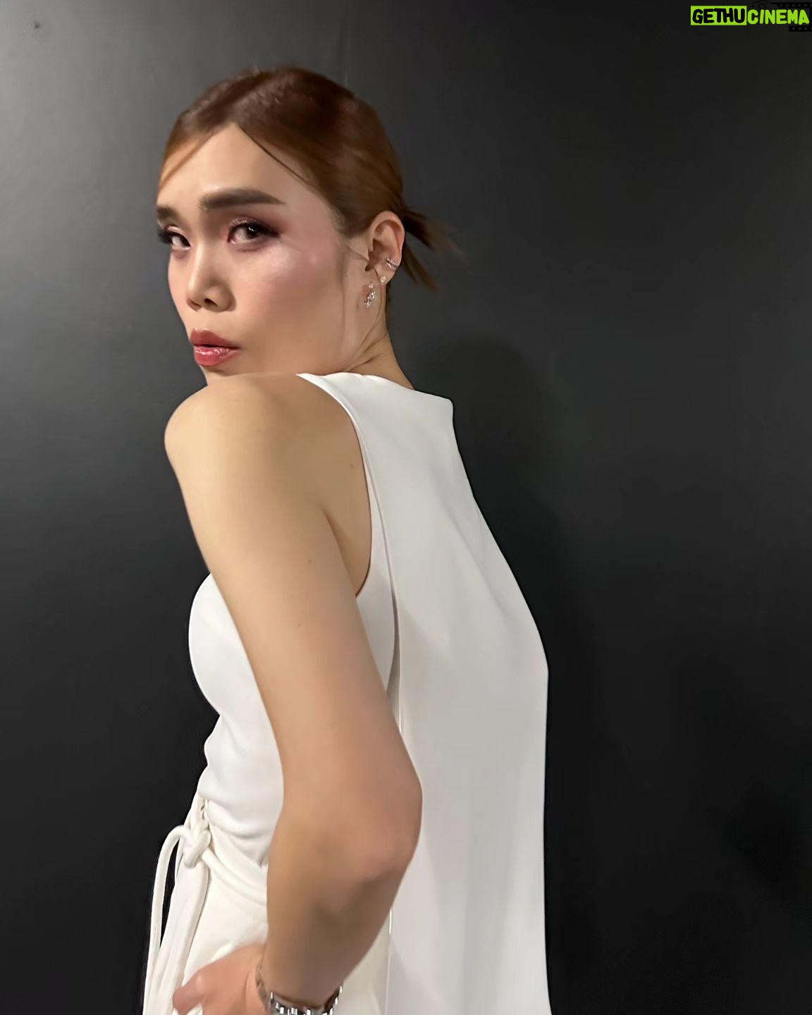 Tachakorn Boonlupyanun Instagram - บทบาทพิธีกร #PuricasXWin แต่งหน้า ทำผมโดย @takecare_yourface_ @jakkra_makeup2469 เครื่องแต่งกาย @asavagroup รองเท้า @oandb_official @poem_official