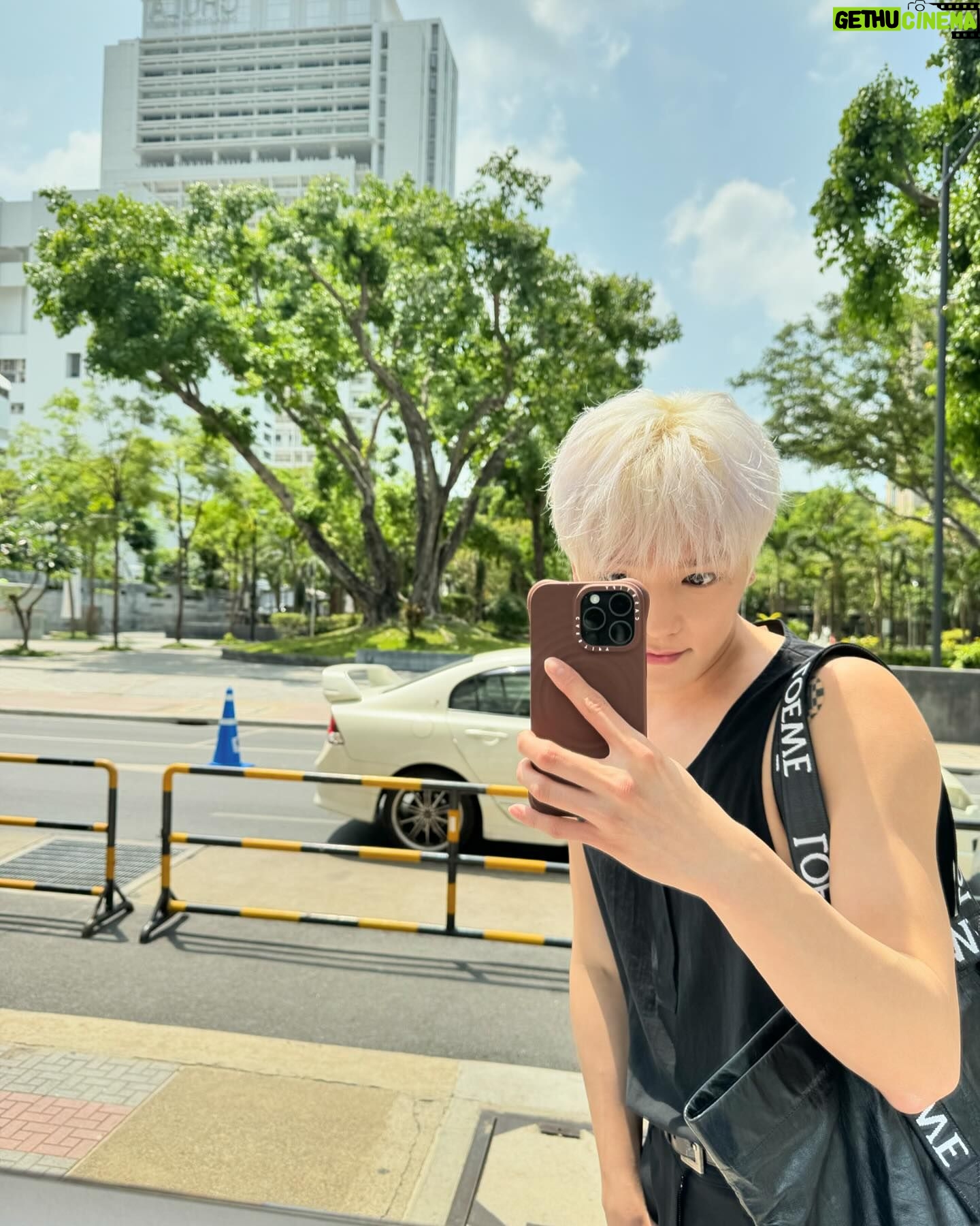Taeyong Instagram - I love bangkok ėëŽėī ! ð