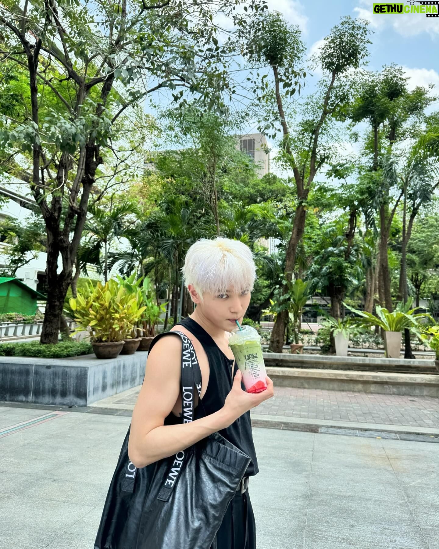 Taeyong Instagram - I love bangkok ėëŽėī ! ð