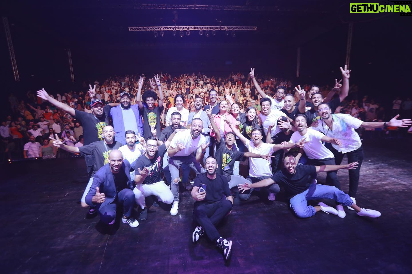 Taliss Instagram - HUMOURAJI SUMMER TOUR🏝 الحمد لله العرض الأول فكازا من الجولة الصيفية ديال إيموغاجي داز واعر مع جمهور أوعر🔥شكرًا جمهور كازا وشكرًا لمغاربة العالم، الجالية المغربية اللي نورات السپيكطاكل❤️ا NEXT/ CASA LE 29 JUILLET✅ @humourajiofficiel @artendance1 📸 @nabs_foreal