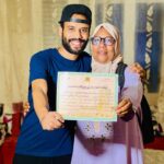 Taliss Instagram – الحمد والشكر لله بعد سهر الليالي ولحفاضة بالليل والنهار ورغم كترة الحروف والأرقام الأم ديالي نجحات فالدراسة ديالها💪🥇بالمتابرة والإجتهاد ورابعة (الزبيب والتمر)😂 كانحبك أمي وفخور بيك والله يخليك ليا ا❤️ا 
#مي_واعرة