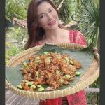 Tamara Bleszynski Instagram - Siang hari melihat awan Malam hari memandang bintang Teringat senyummu yang menawan Selera makan pun datang Masakan Indonesia @tehmanisbali 🥰 🏡TEH MANIS Jl Batu Mejan T7 Echo Beach Canggu Bali Indonesia 🇮🇩 📞 081246409786 #masakanindonesia #tehmanisbali
