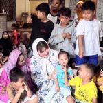 Tamara Bleszynski Instagram - JUMAT BERKAH. Indahnya hari ini..kami bisa berbagi cerita, canda tawa dan sedekah. Semoga kita semua selalu terlindungi dalam Kasih dan Damai. 🤍, Tamara Bleszynski 3.11.2023