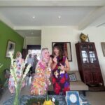Tamara Bleszynski Instagram – Hari ini aku sangat gembira, terima kasih telah diberi kepercayaan utk merayakan moment special Birthday sis @sashaabee dan teman2 sayang 💖

Senang sekali semua Happy dengan Masakan dari Teh Manis @tehmanisbali 

Semoga menjadi Berkah untuk Kita semua.

Wassalam,

Tamara Bleszynski 

TEH MANIS 
🏡TEH MANIS 
Jl Batu Mejan T7 
Echo Beach Canggu 
Bali
Indonesia 🇮🇩 

📞 081246409786

#birthdaycelebration #tehmanisbali