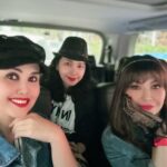 Tamara Bleszynski Instagram - Video pertama adalah tahun 2017 dan vid/photo2 berikutnya adalah tahun 2024. YESSSS….tahun bisa berganti, tapi our love remains…immaculate! Love youuuu @cindyclaudiaofficial & @maminamita_mm Sisters FOREVER, Tamara, Cindy & Mita Harahap 🤗 🎶 by @taylorswift #theerastourtaylorswift